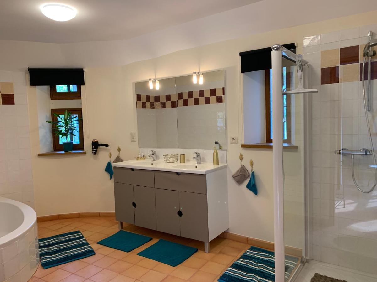 La Voutee 5 Epis Avec Bain Finlandais Prive Au Manoir Du Charme Gorges Du Tarn Bed & Breakfast Quezac  Eksteriør bilde