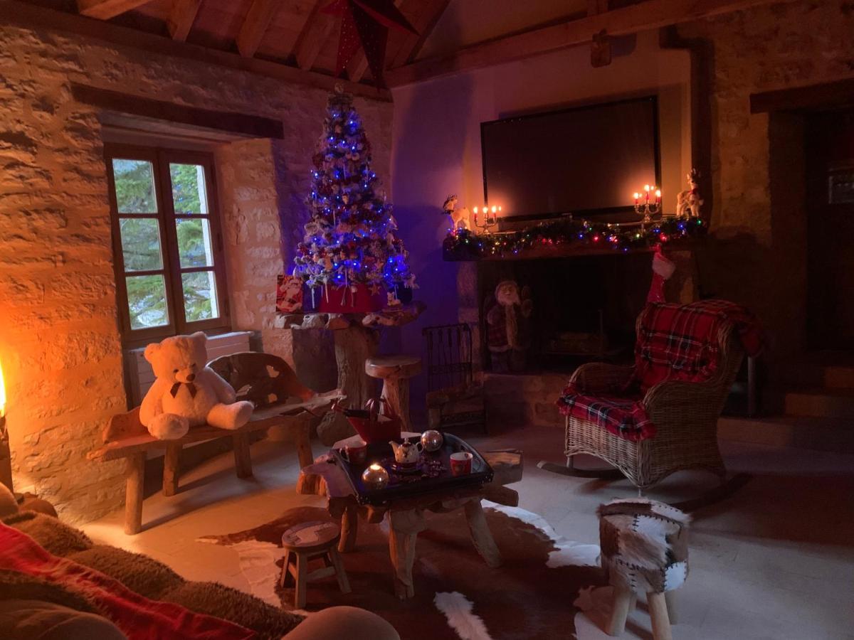 La Voutee 5 Epis Avec Bain Finlandais Prive Au Manoir Du Charme Gorges Du Tarn Bed & Breakfast Quezac  Eksteriør bilde