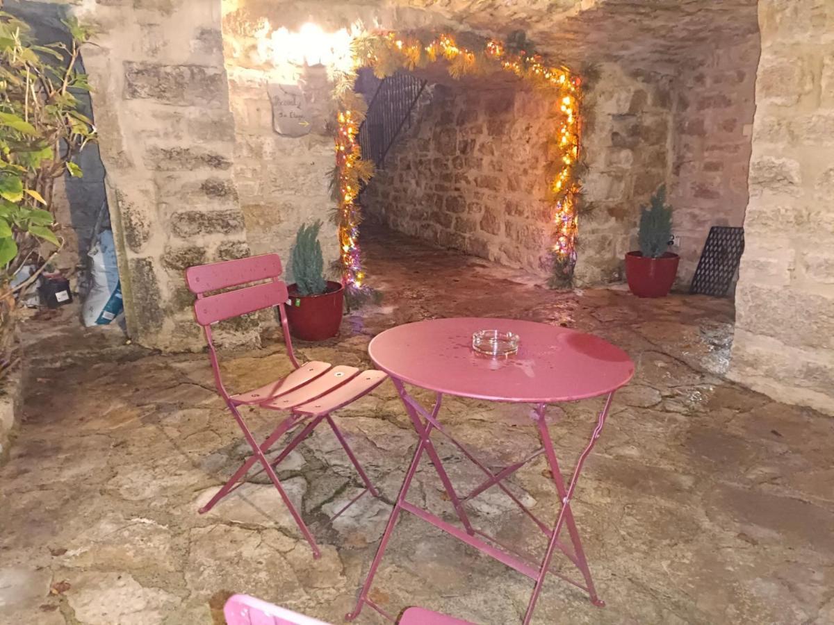 La Voutee 5 Epis Avec Bain Finlandais Prive Au Manoir Du Charme Gorges Du Tarn Bed & Breakfast Quezac  Eksteriør bilde