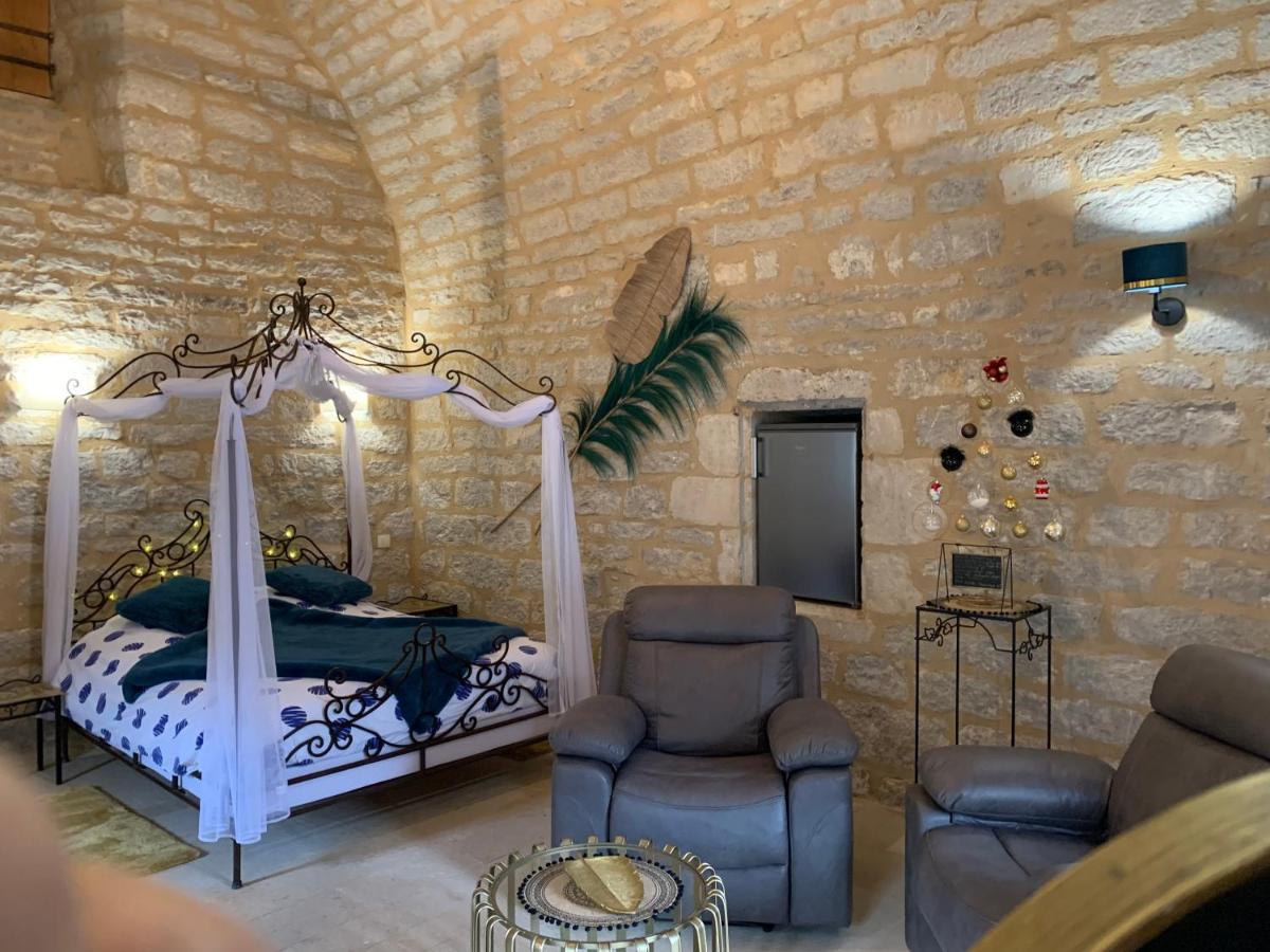 La Voutee 5 Epis Avec Bain Finlandais Prive Au Manoir Du Charme Gorges Du Tarn Bed & Breakfast Quezac  Eksteriør bilde