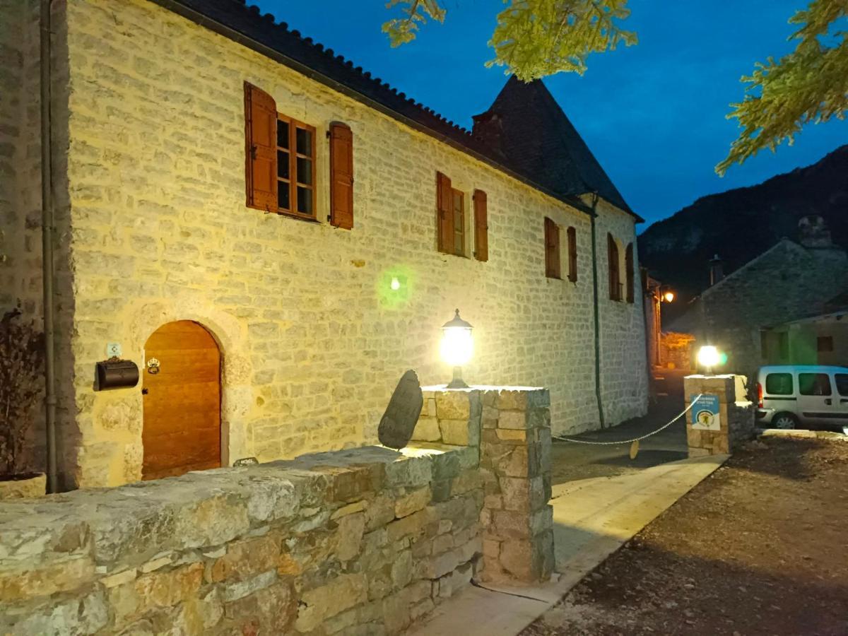 La Voutee 5 Epis Avec Bain Finlandais Prive Au Manoir Du Charme Gorges Du Tarn Bed & Breakfast Quezac  Eksteriør bilde
